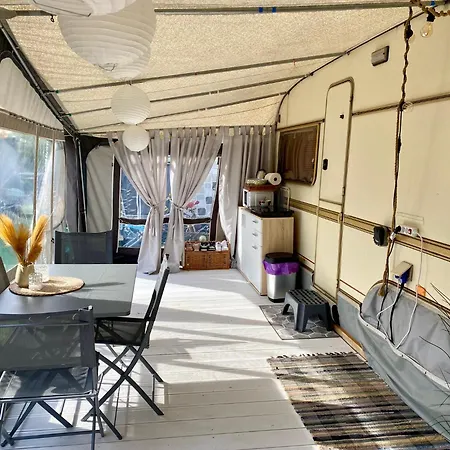Przyczepa Kempingowa Zefirek Campsite Jastarnia